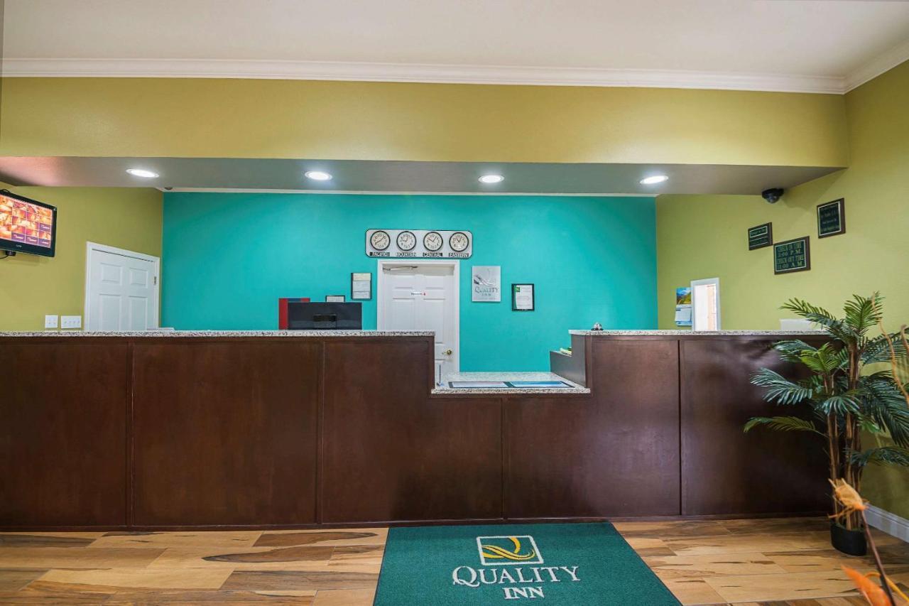 Quality Inn DeRidder Bagian luar foto